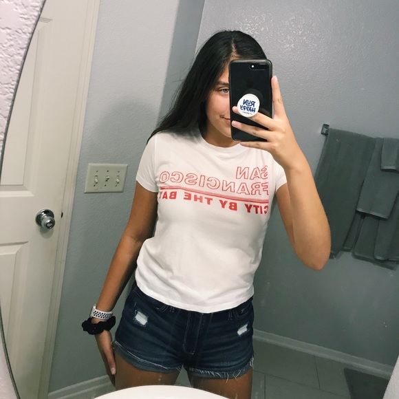 ‼️Forever 21 t-shirt‼️ - Picture 2 of 5